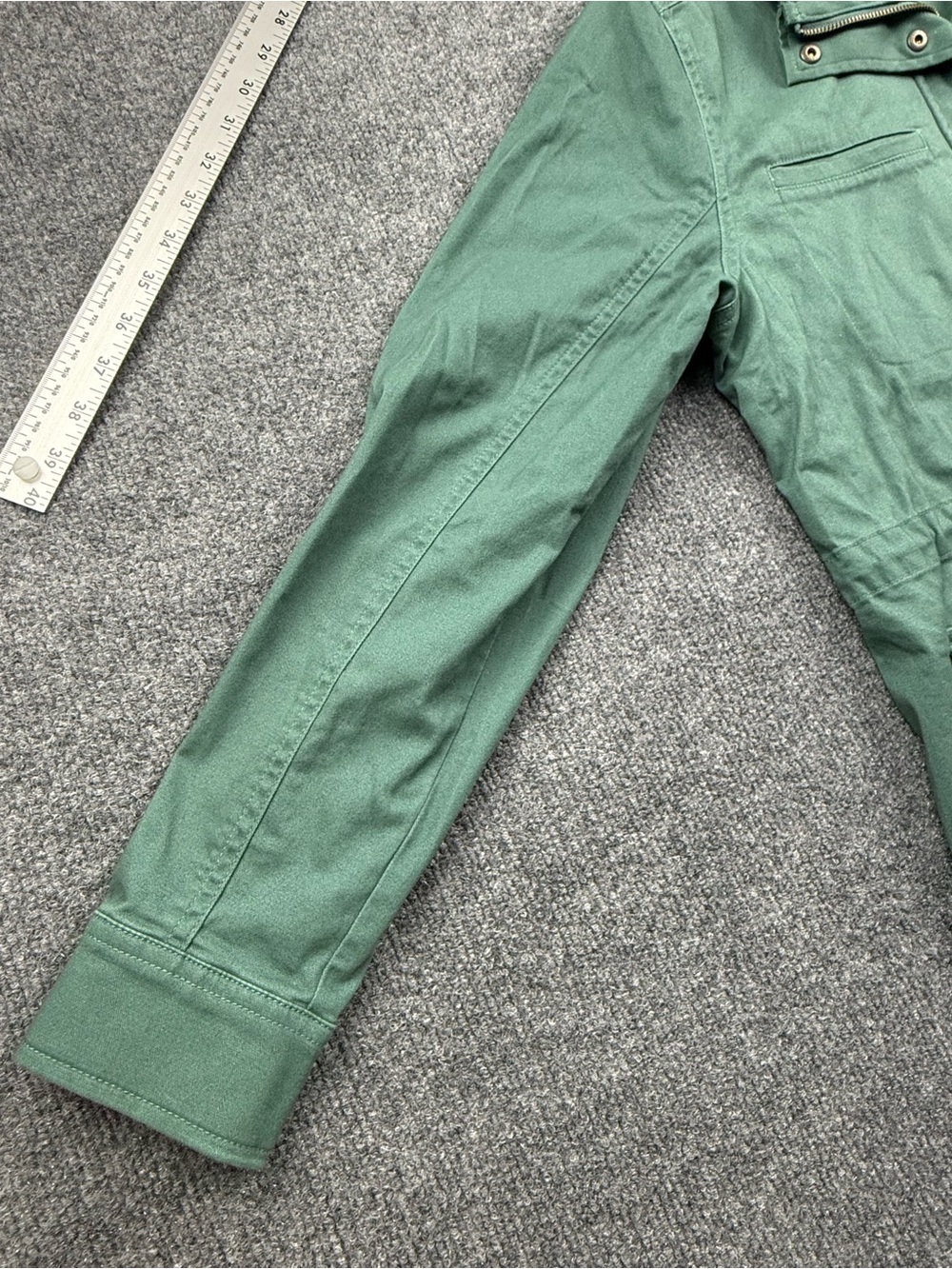 Great Condition! L.L. Bean Lightweight Green Utility Jacket - Women, Size Medium - Picture 5 of 10